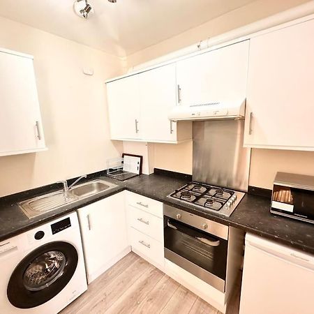 2 Bedroom Apartment In Se13 London Exterior photo